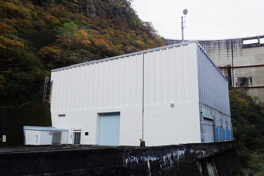 発電所の外壁補修工事